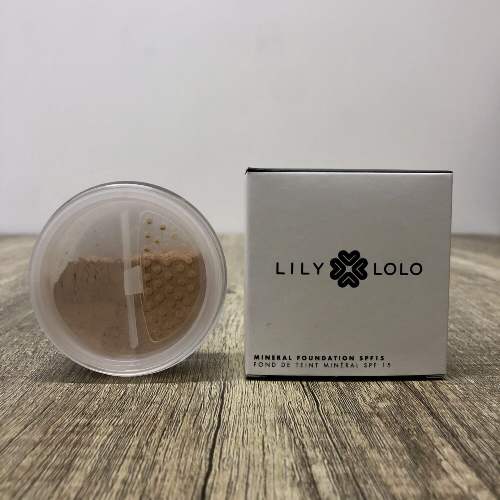 Fond de teint minéral – Lily Lolo