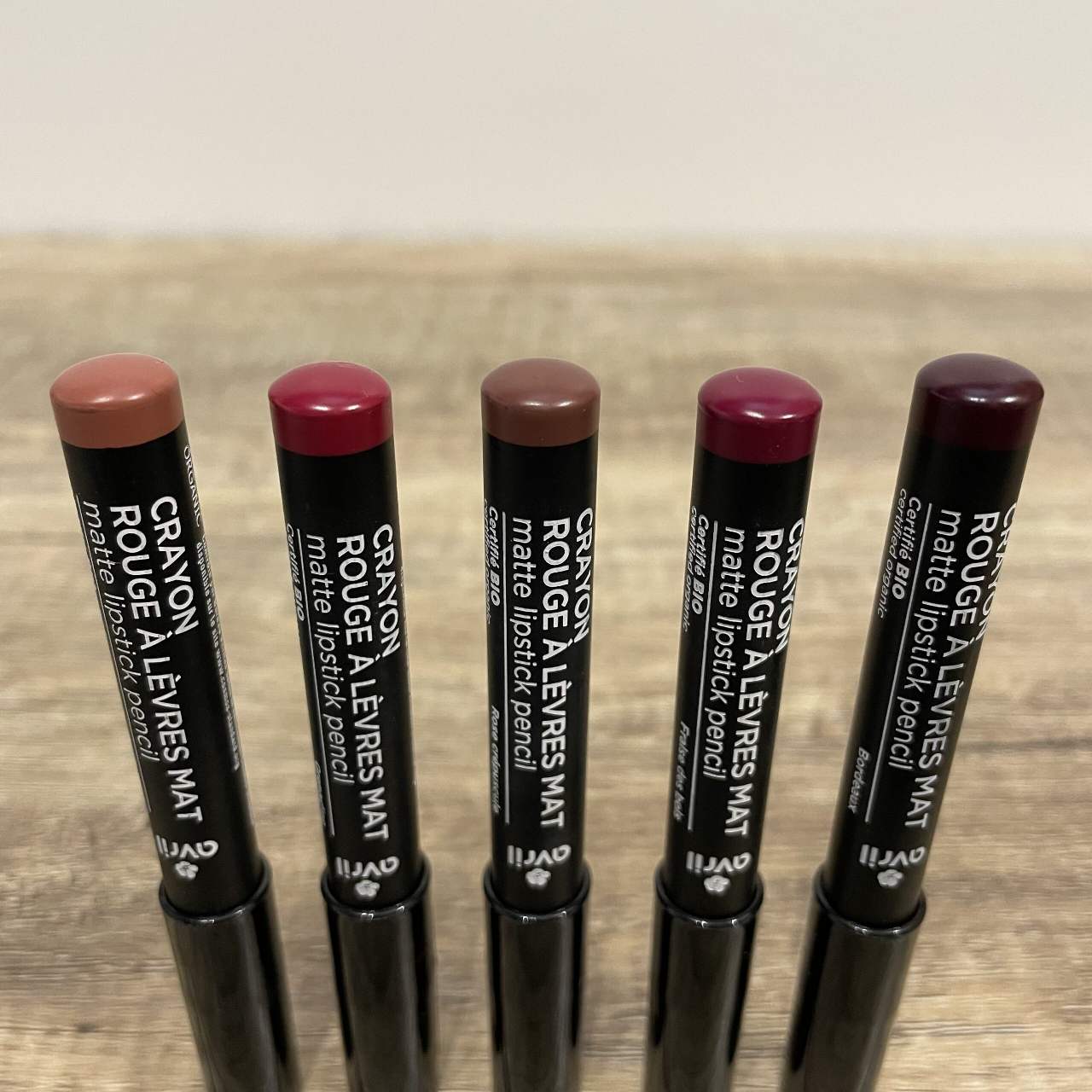 Crayon rouge à lèvres mat – Avril